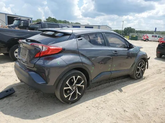 2021 TOYOTA C-HR XLE  