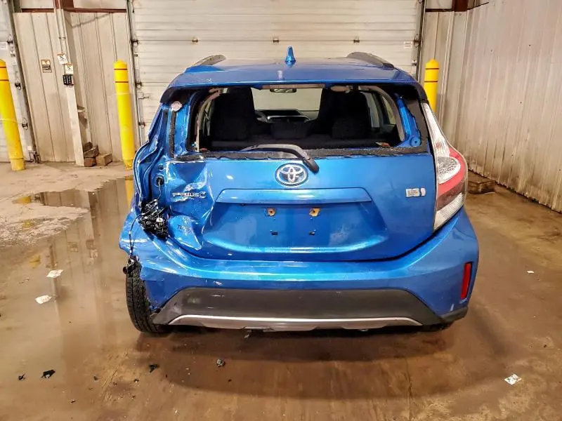 2018 TOYOTA PRIUS C   