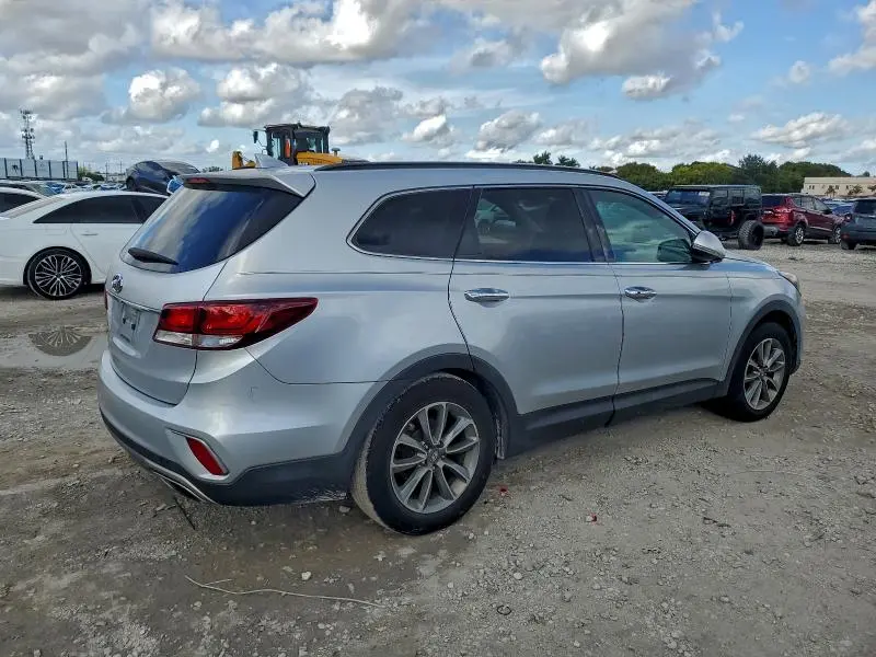 2017 HYUNDAI SANTA FE SE  