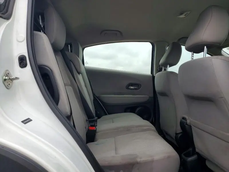 2017 HONDA HR-V LX  
