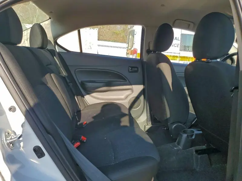 2024 MITSUBISHI MIRAGE G4 ES  