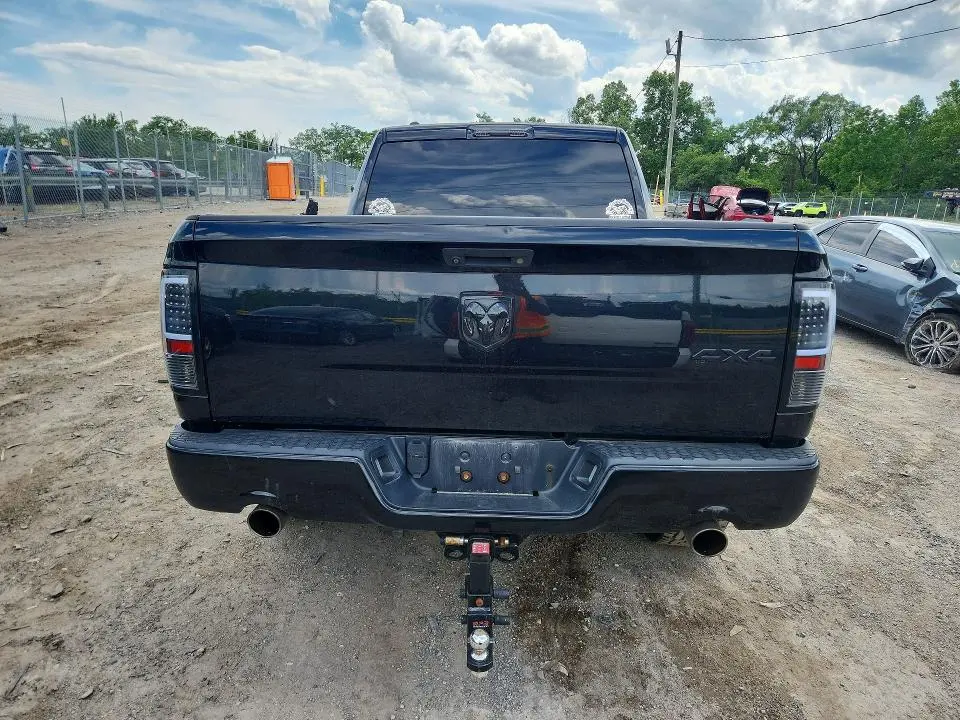 2015 RAM 1500 ST  
