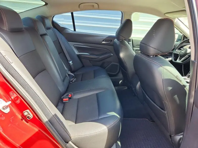 2019 NISSAN ALTIMA SR  