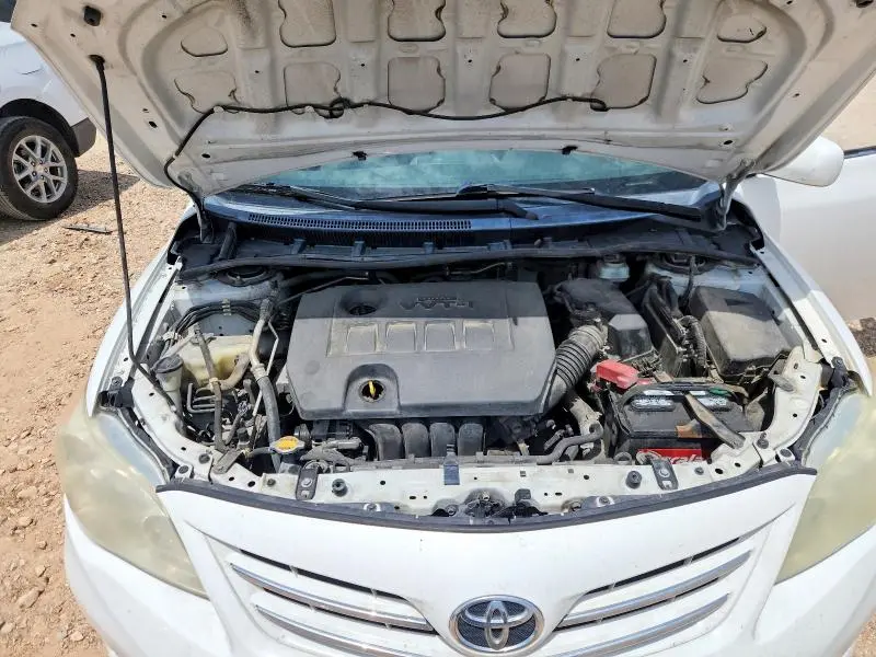 2013 TOYOTA COROLLA LE  