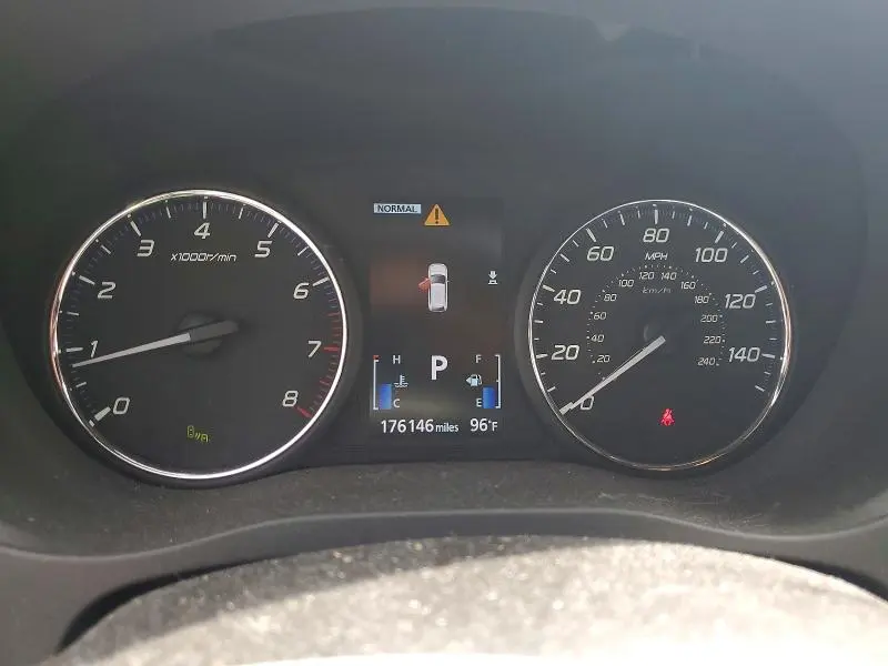 2020 MITSUBISHI OUTLANDER SE  