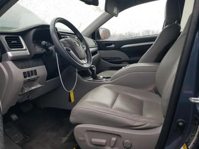 2016 TOYOTA HIGHLANDER XLE  