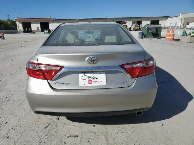 2016 TOYOTA CAMRY LE  