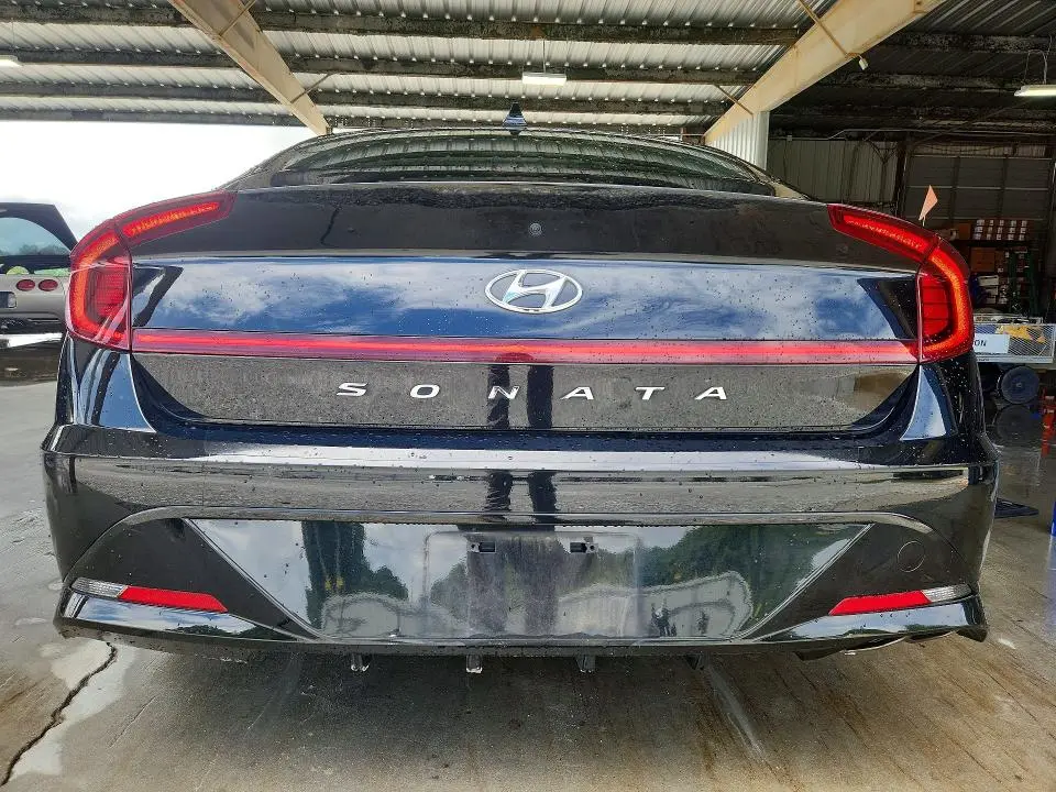2022 HYUNDAI SONATA SEL  