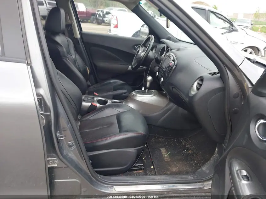 2011 NISSAN JUKE SL