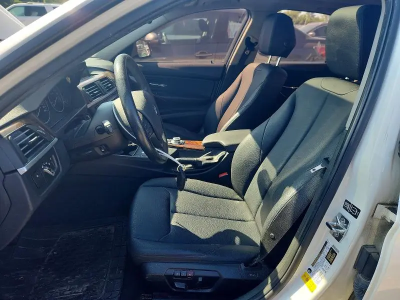 2012 BMW 320 I  