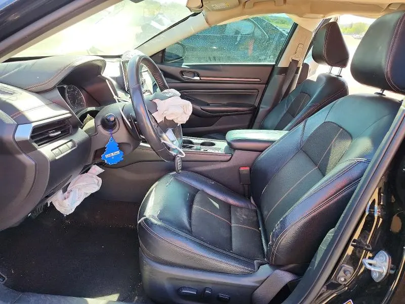 2022 NISSAN ALTIMA SR  