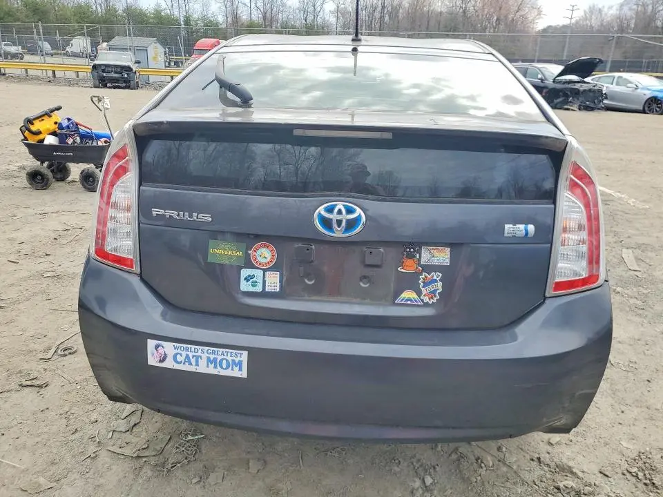 2015 TOYOTA PRIUS TWO  