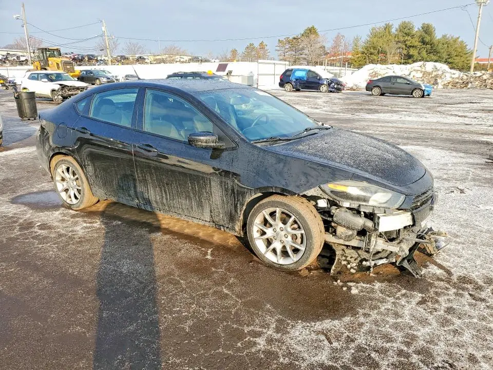 2015 DODGE DART SXT  