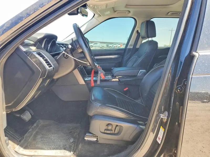 2017 LAND ROVER DISCOVERY FIRST EDITION  