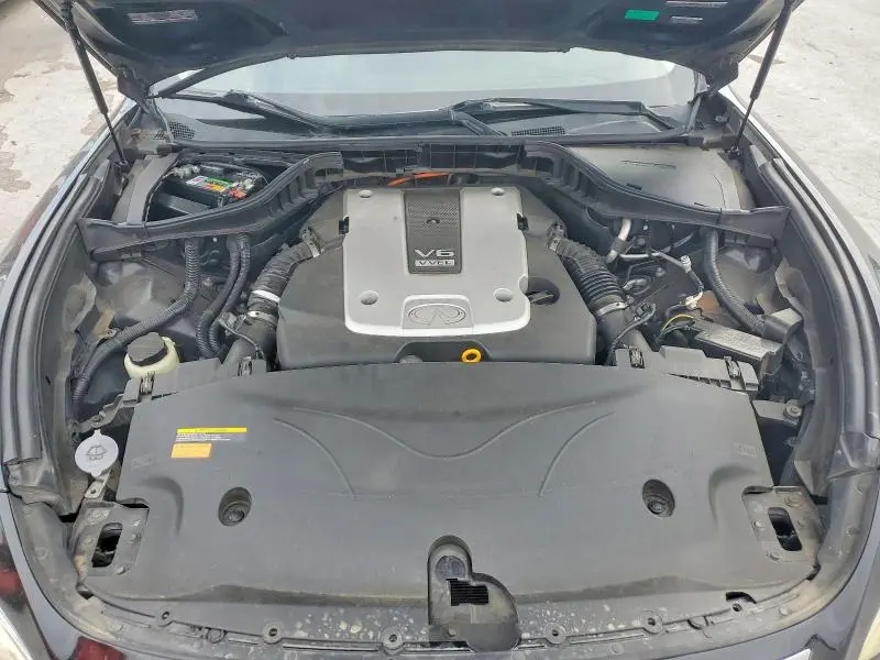 2014 INFINITI Q70 3.7  