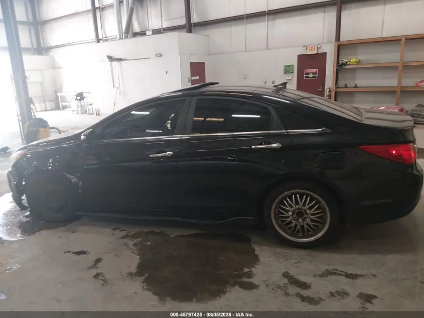 2011 HYUNDAI SONATA LIMITED