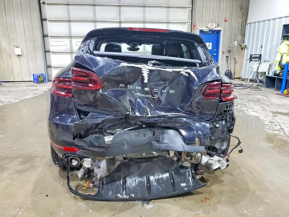 2018 PORSCHE MACAN S  