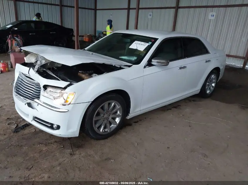 2013 CHRYSLER 300C  