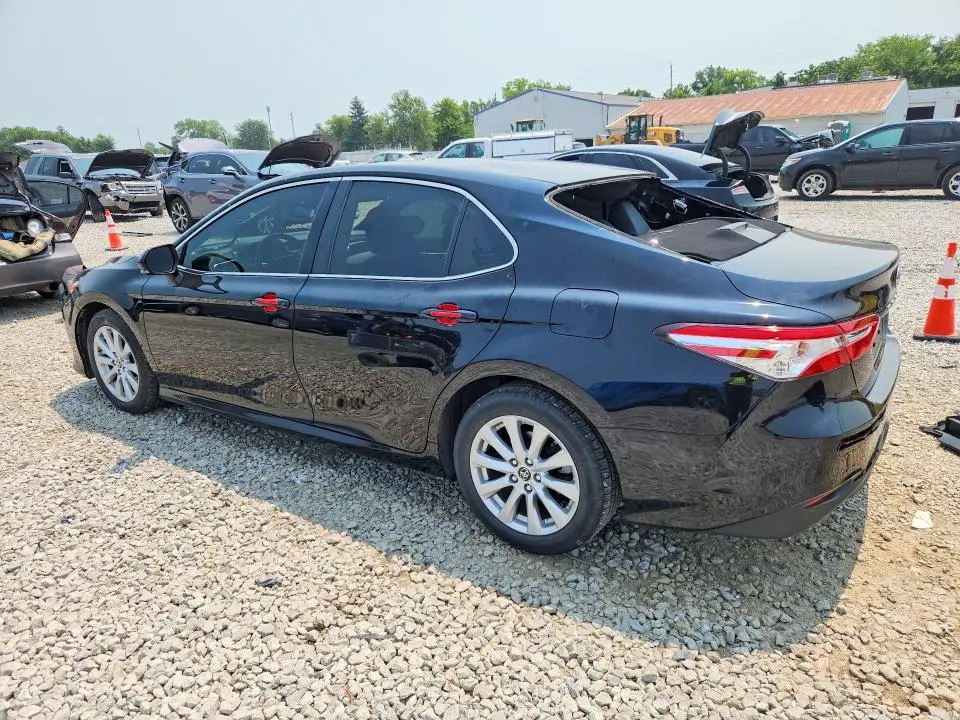 2018 TOYOTA CAMRY LE  