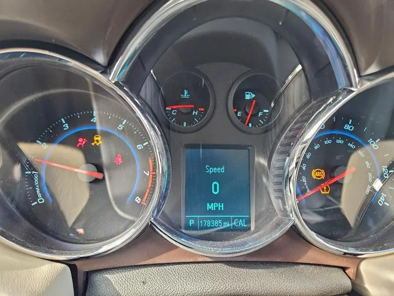 2012 CHEVROLET CRUZE LT  