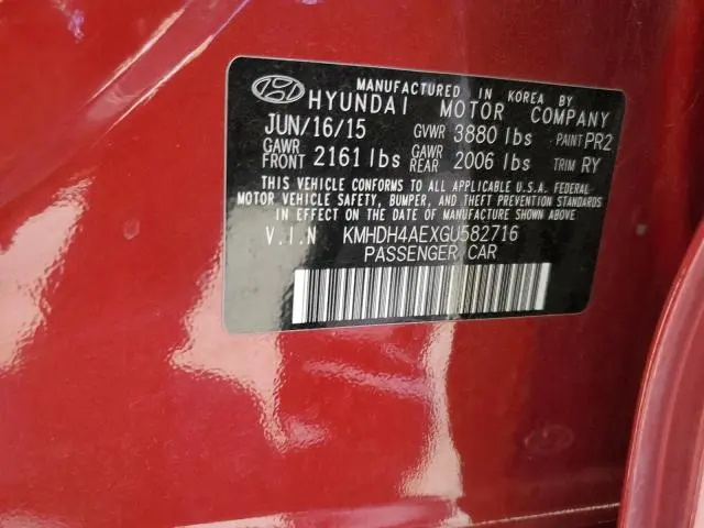 2016 HYUNDAI ELANTRA SE  