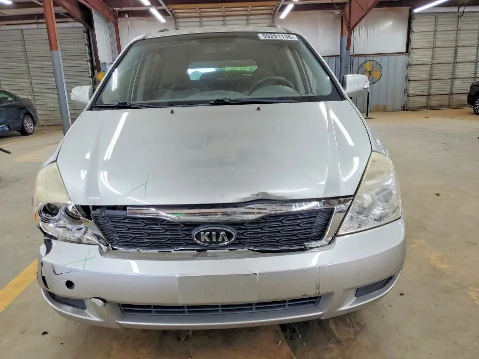2012 KIA SEDONA LX  