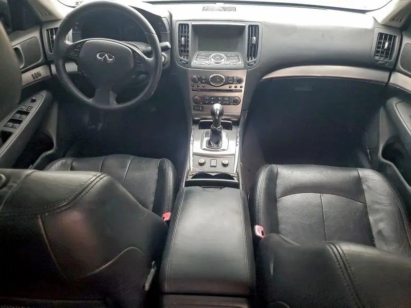 2013 INFINITI G37   