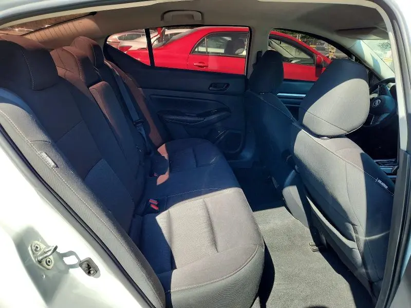 2023 NISSAN ALTIMA SV  
