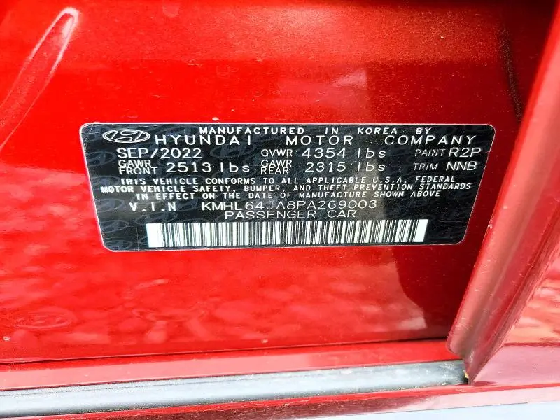 2023 HYUNDAI SONATA SEL  