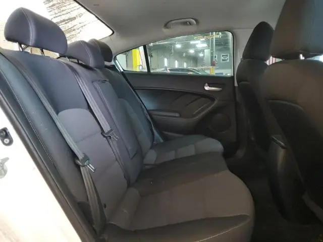 2018 KIA FORTE LX  