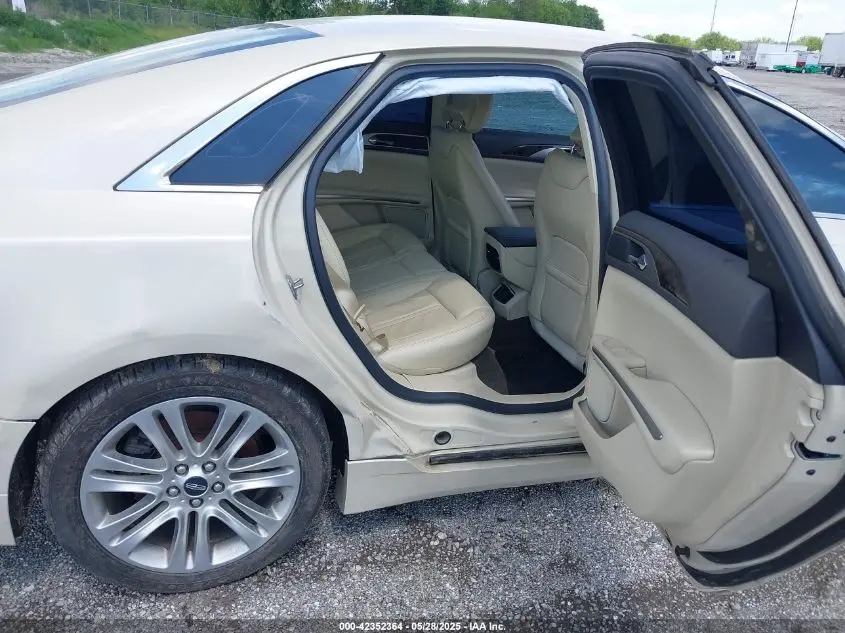 2014 LINCOLN MKZ  