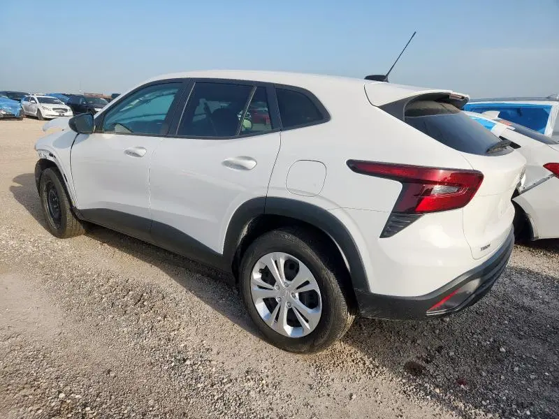 2024 CHEVROLET TRAX LS  