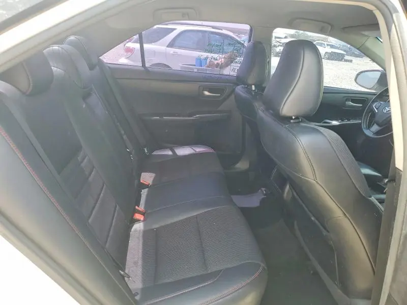 2017 TOYOTA CAMRY SE  