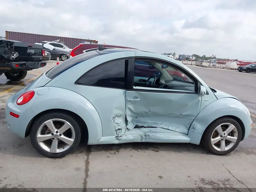 2010 VOLKSWAGEN NEW BEETLE 2.5L FINAL EDITION