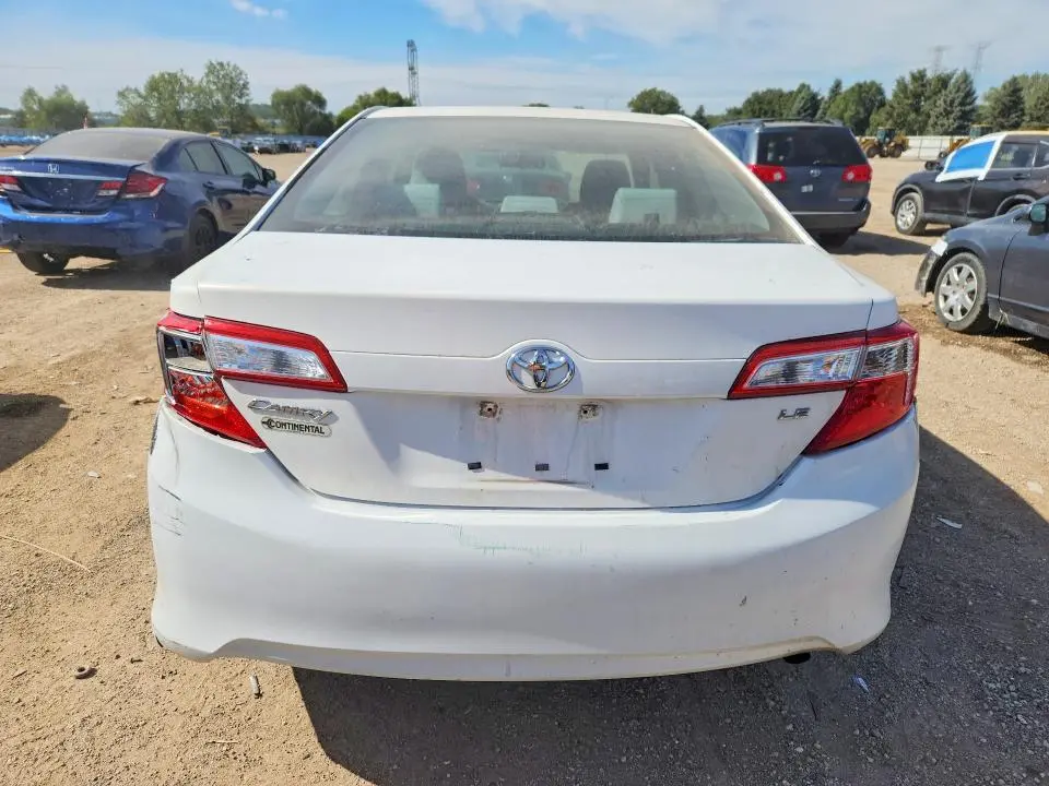 2014 TOYOTA CAMRY LE  