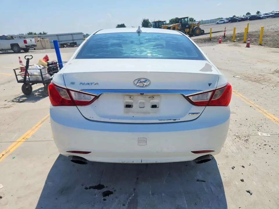 2011 HYUNDAI SONATA   
