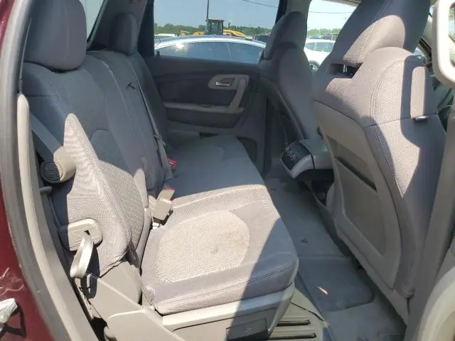 2010 CHEVROLET TRAVERSE LS  