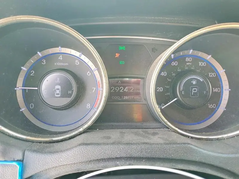 2011 HYUNDAI SONATA GLS  