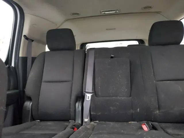 2011 CHEVROLET SUBURBAN C1500 LS  