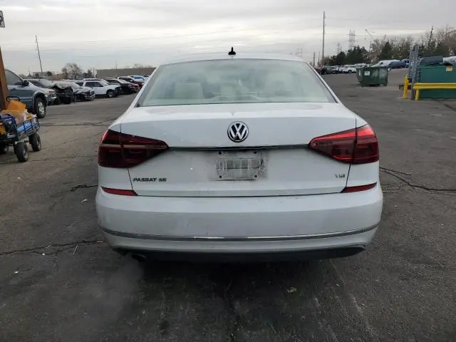 2017 VOLKSWAGEN PASSAT SE  