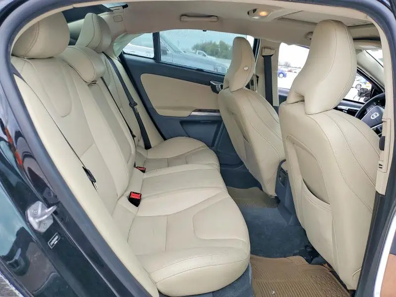 2016 VOLVO S60 PLATINUM  