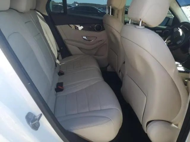 2016 MERCEDES-BENZ GLC 300  