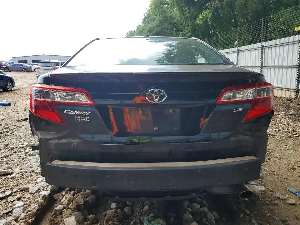 2013 TOYOTA CAMRY SE  