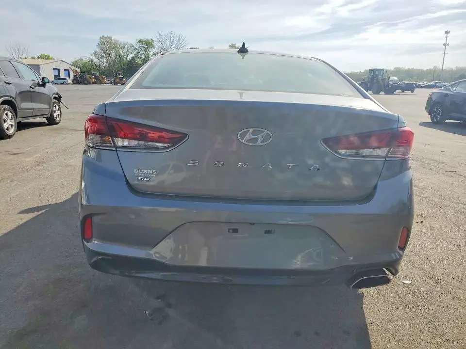2018 HYUNDAI SONATA SE  