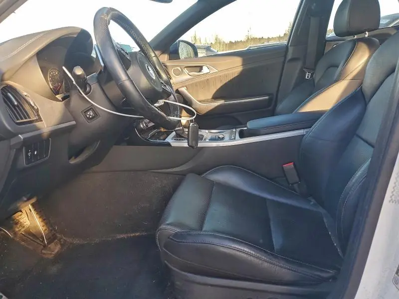 2018 KIA STINGER GT1  