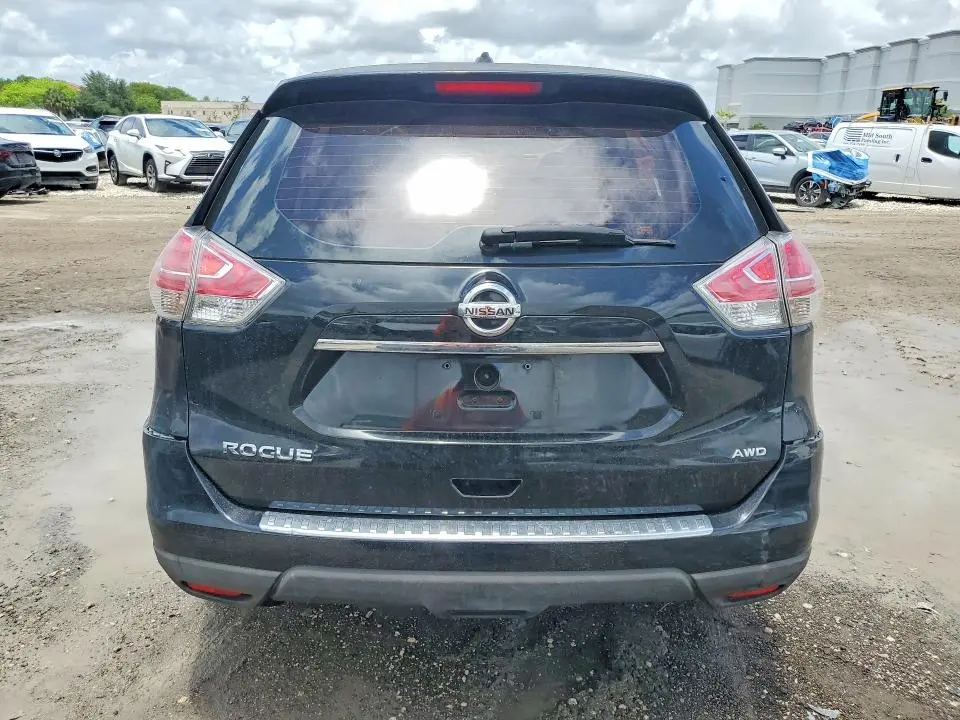 2015 NISSAN ROGUE S  