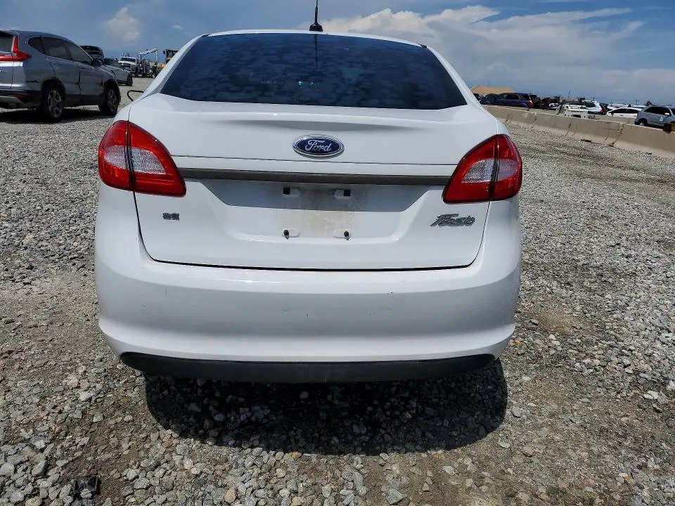 2013 FORD FIESTA SE  