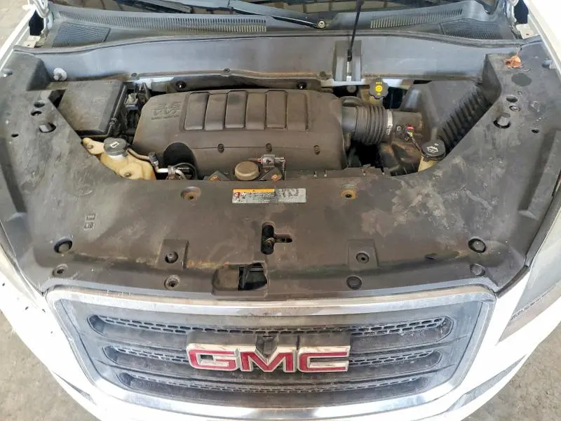 2013 GMC ACADIA SLE  