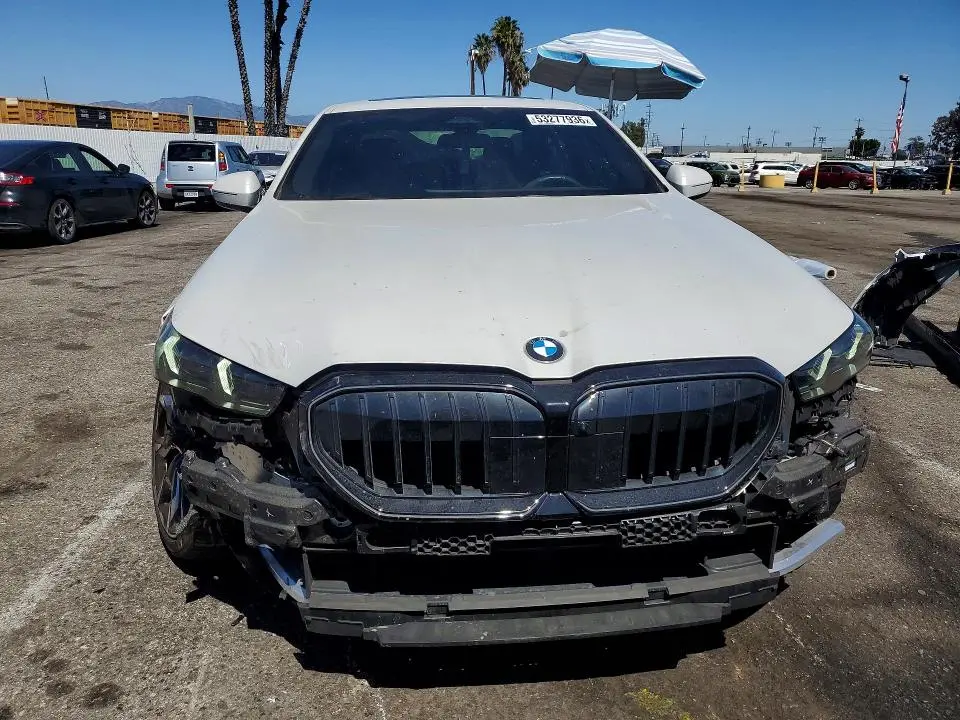 2025 BMW 530 I  