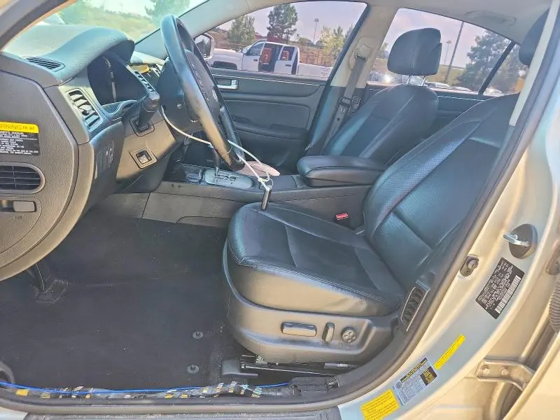 2012 HYUNDAI GENESIS 3.8L  